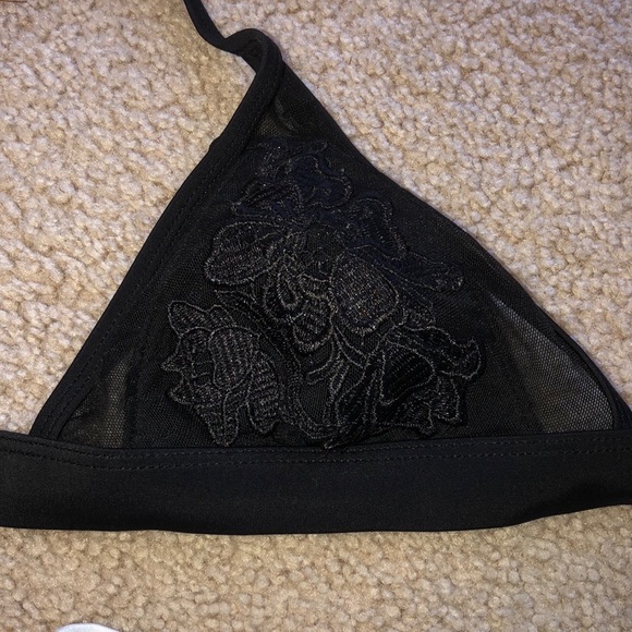 Bikini Bathing Suit Set Medium - Picture 3 of 8